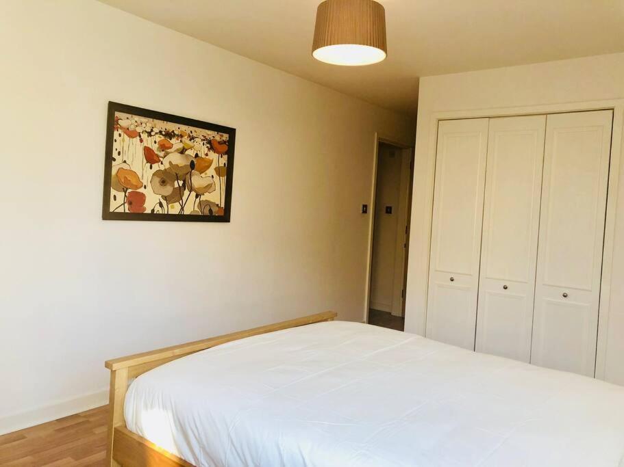 Modern Spacious Retreat Full Fibre Wi-Fi & Free Parking Edynburg Zewnętrze zdjęcie